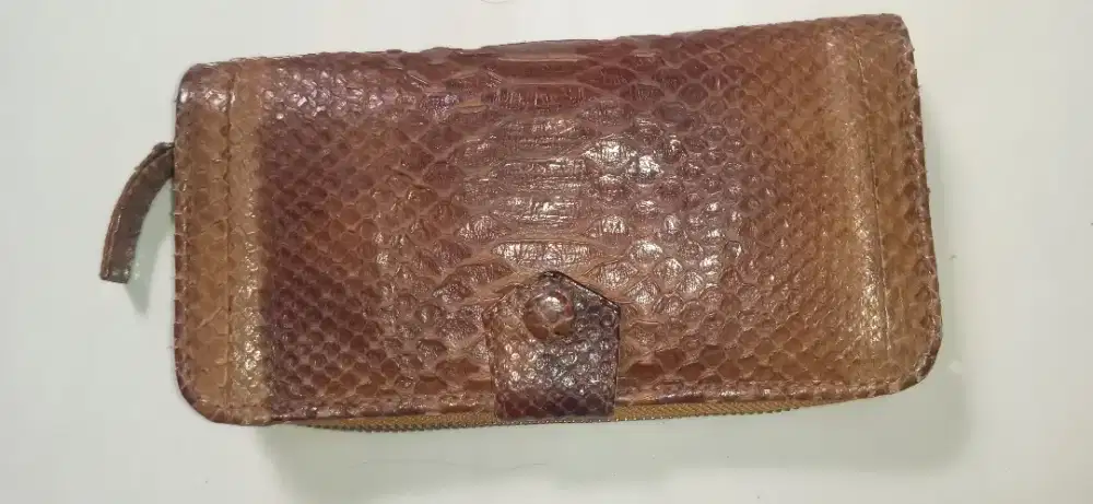 Muraaah bgt!! Dompet kulit  original