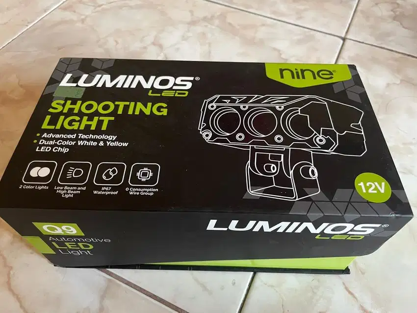 Sepasang lampu tembak Luminos Q9 mata tiga LED