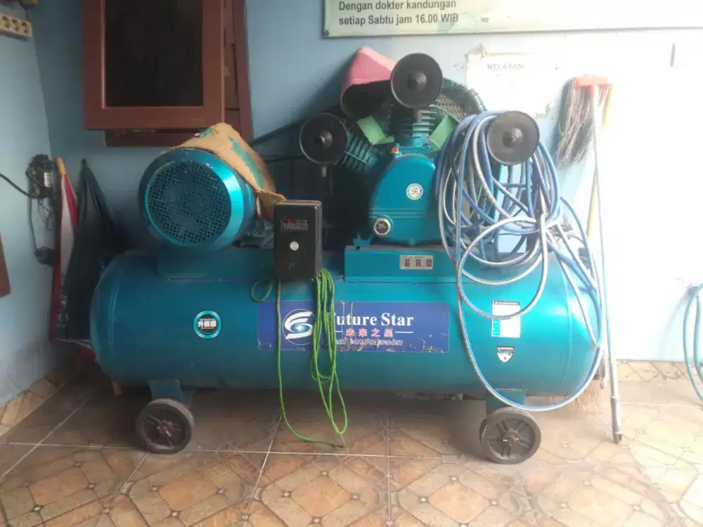 Kompresor angin 3 piston 20hp merk future bekas blm lama pakai