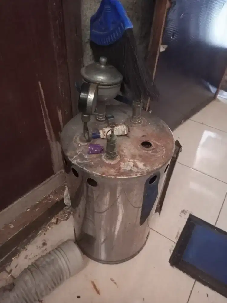 BOILER SETRIKA UAP 20 LITER