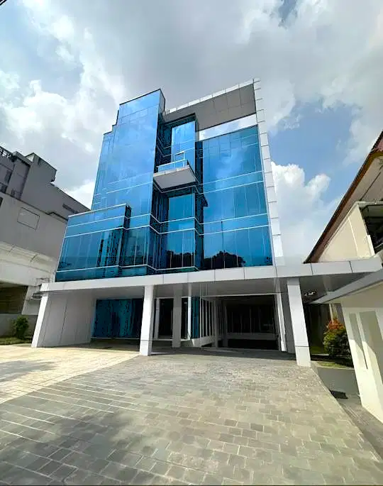 Gedung Baru KH. Wahid Hasyim 4Lt 25x42 1067m2 Lokasi Sangat Bagus