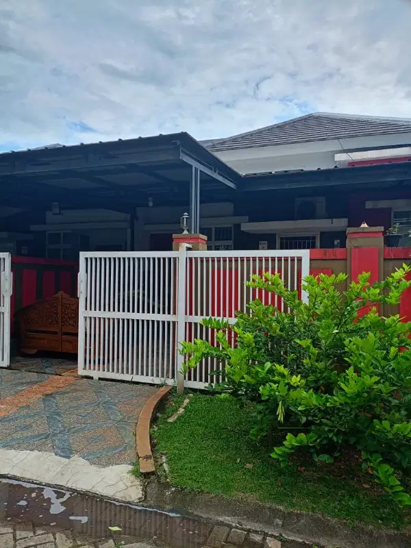 DIJUAL RUMAH SIAP HUNI RAPIH DI CIBUBUR COUNTRY  CIKEAS