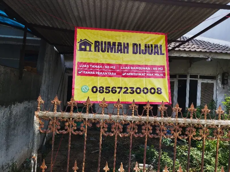 Dijual Rumah lama / Tanah di Komplek Perumahan Taman Kencana Blok C10