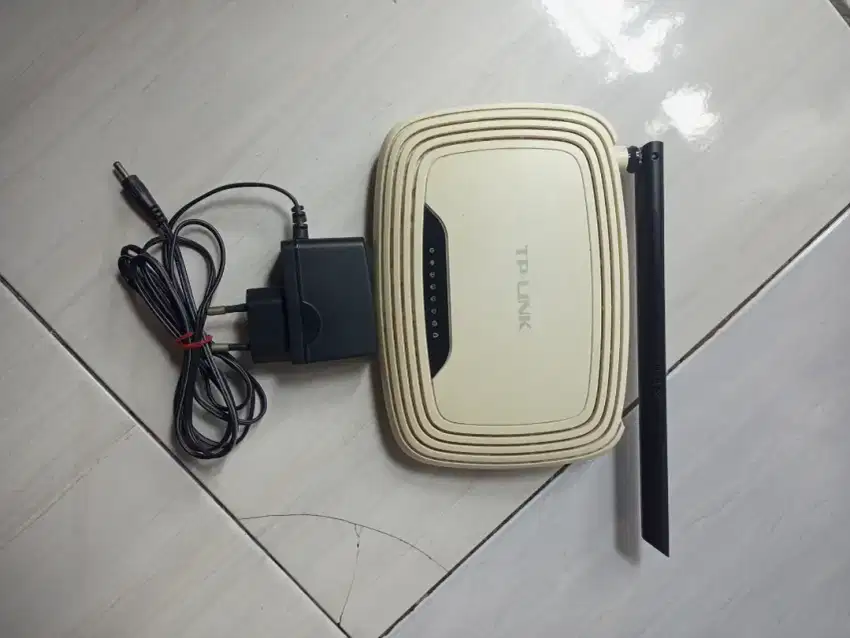 Router TP LINK WR740N150Mbps Wireless N Router Bekas