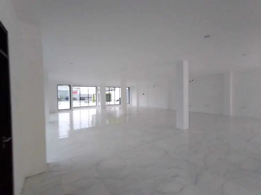 Disewakan kantor di raya kenjeran, jarang ada, cocok u/ segala usaha