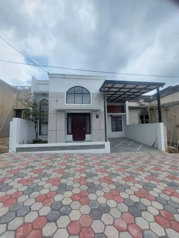 DI JUAL RUMAH MEWAH MURAH DI GUNUNG TERANG