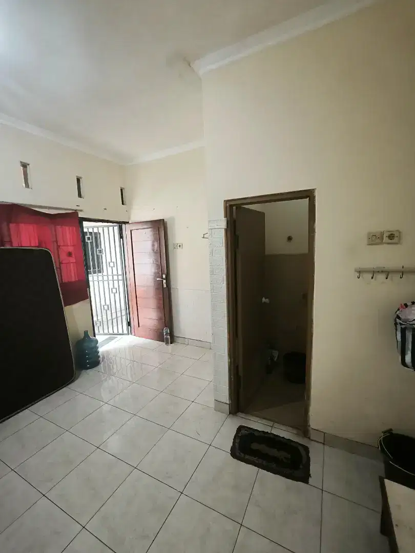 KOST COWOK Jalan Kaliurang Km 9 free wifi kamar mandi dalam