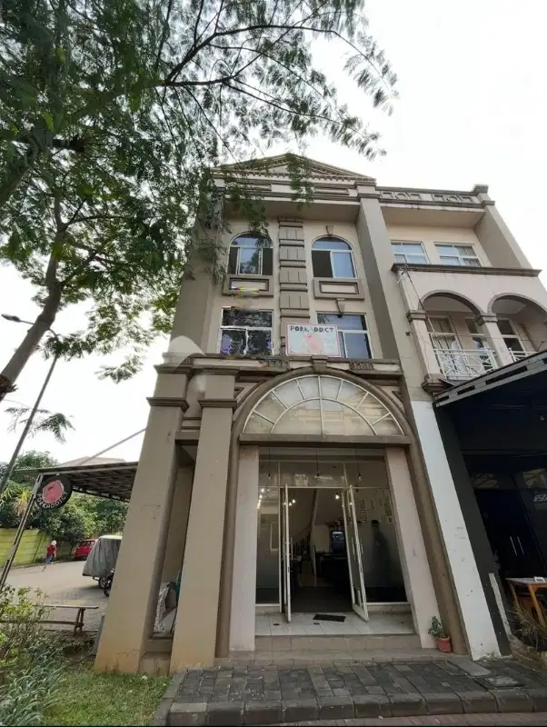 Ruko Strategis Bangunan 3 Lantai di Rose Graden Bulevard Grand Galaxy