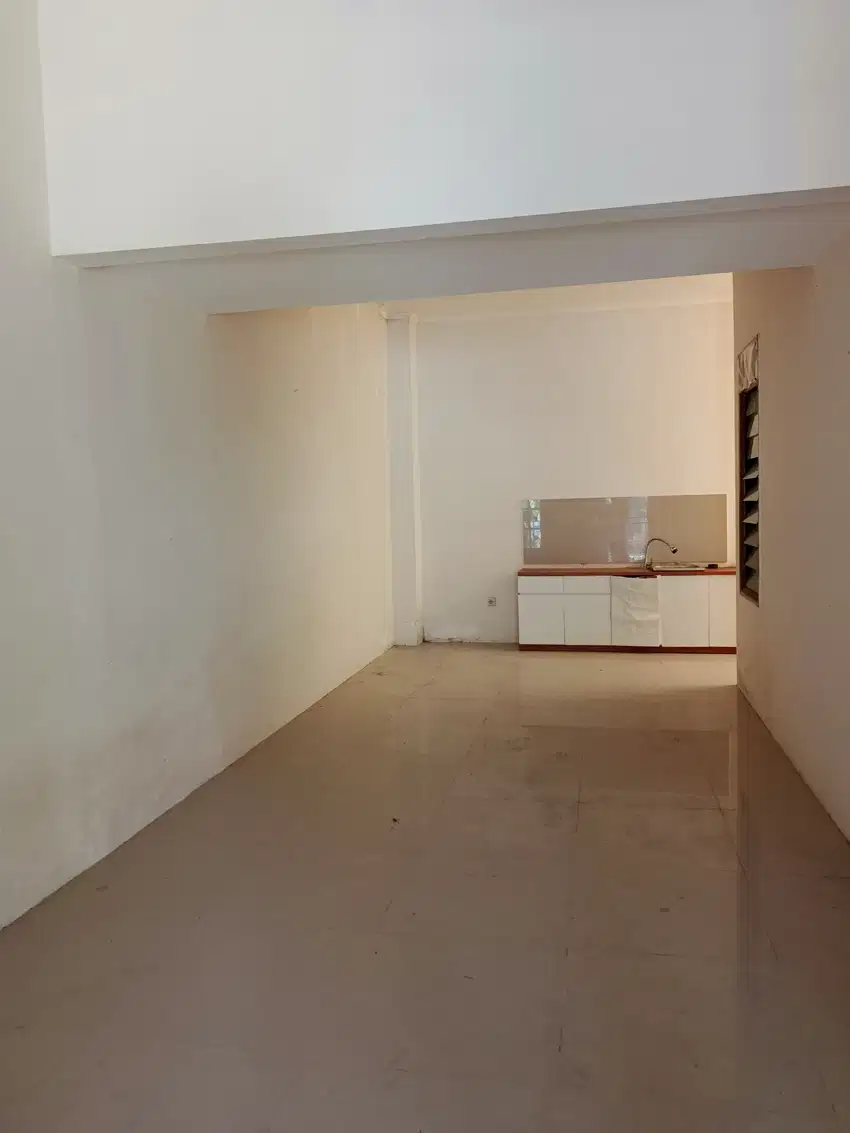 Rumah Siap Huni Asri Lingkungan Nyaman Lembah Hijau