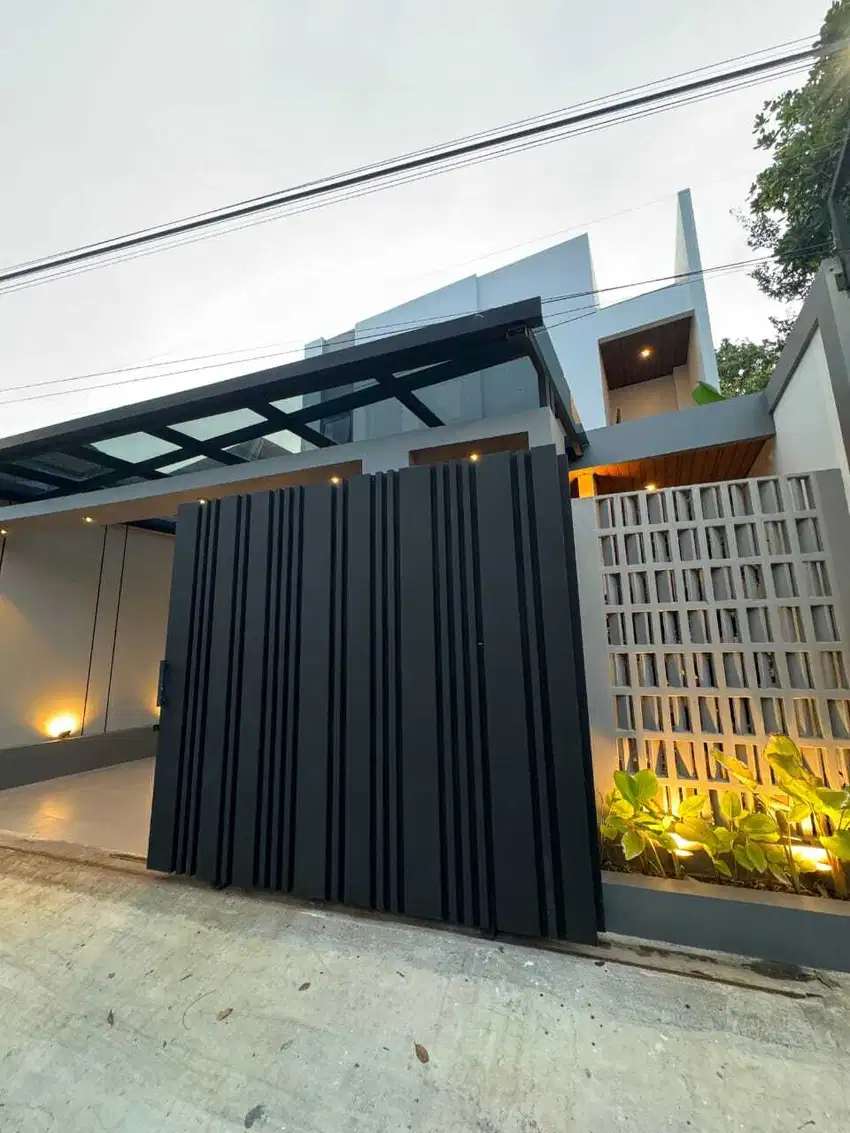 Dijual Rumah Model Industrial Modern  Dekat Kampus UII Terpadu