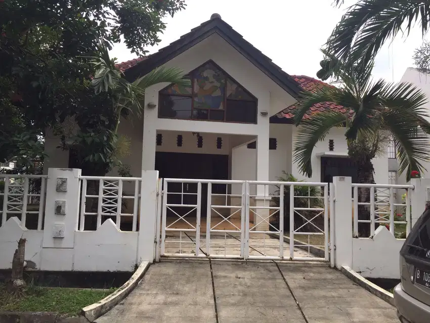 Villa Melati Mas . Serpong . Kt 3+1 . Km 2+1. Lt 349 Lb113 . 1 Lt