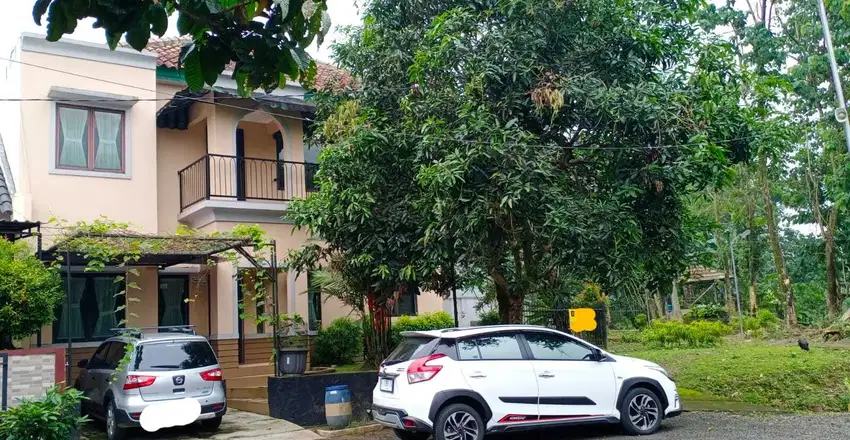Rumah  Bagus 2 lt  SHM lahan luas  Jl. Thawadu  Bukit Az Zikra Sentul
