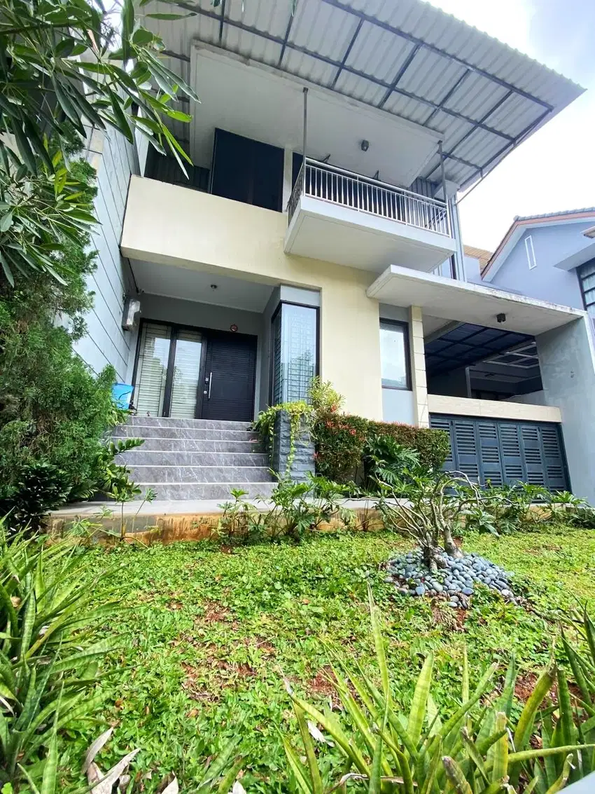 Rumah Mewah 10x24,5 6+1KT Semi Furnish Cluster Evodia Casa Jardin