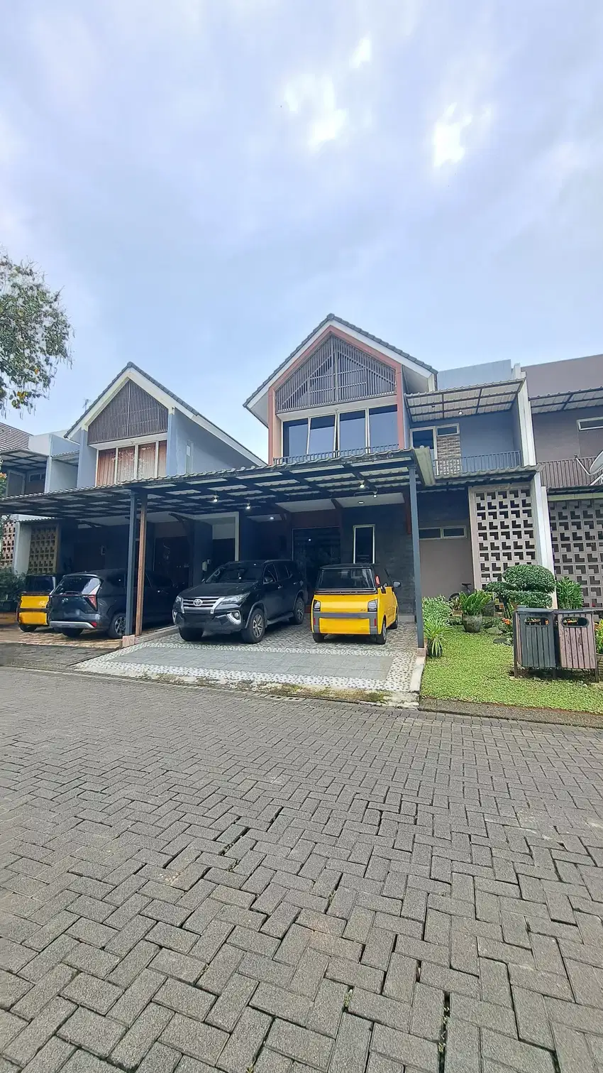 Rumah Hadap Selatan Full Furnish Ranovasi Modern di The Avani BSD City