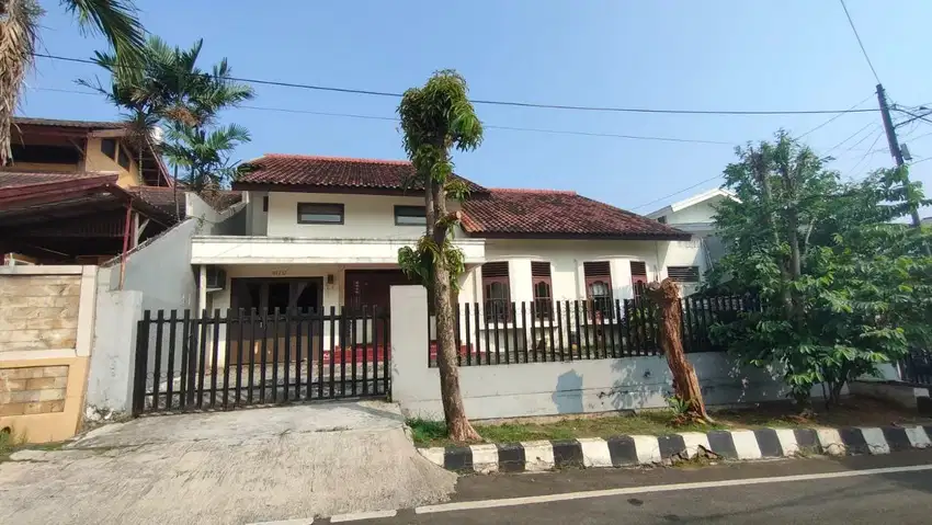 DIJUAL MURAH RUMAH DALAM KAWASAN ELIT BILLYMOON JAKARTA TIMUR