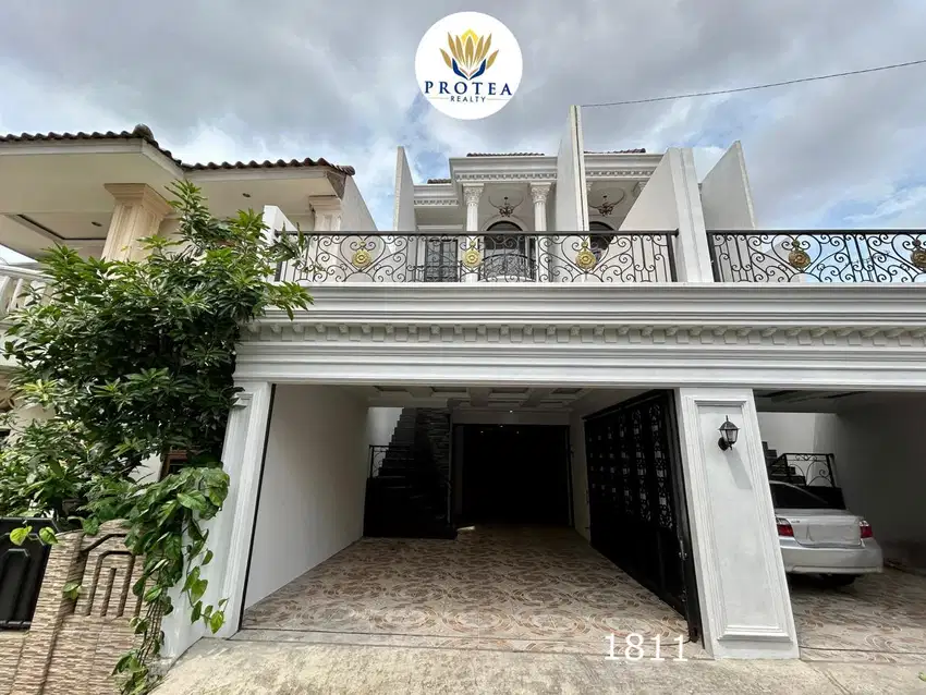 Rumah 3 Lantai Siap Huni Rumah Modern Eropa Classic, Pejaten