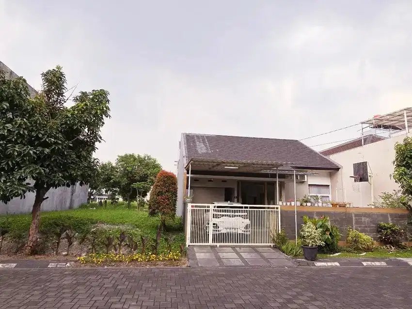 Rumah Lokasi Strategis Batununggal Indah Dalam Cluster
