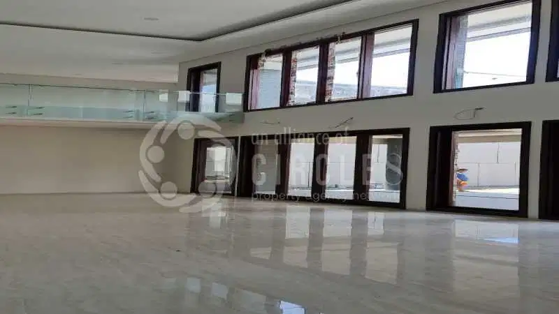 Rumah Luas Dan Lega Di Setraduta Cimahi