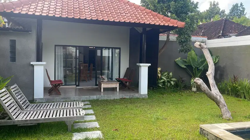 dijual  villa lantai 1 canggu brawa