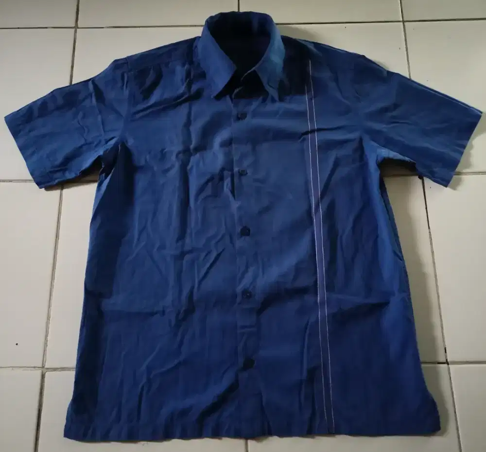 [ VANHILL ] KEMEJA LENGAN PENDEK PRIA.