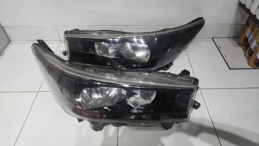 Lampu headlamp innova reborn