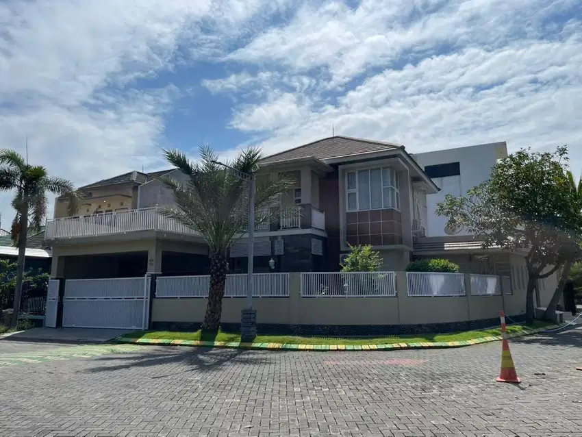 Urgent Sale! Rumah Cantik Cluster Eksklusif Juanda, Harga Terbaik