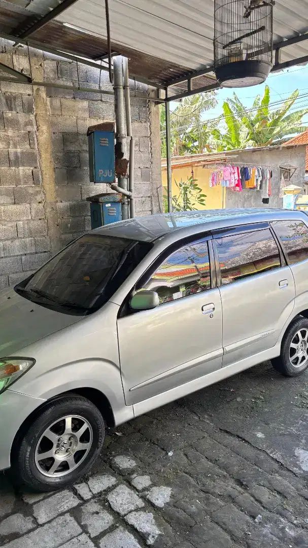 Xenia Xi 1.3 Manual