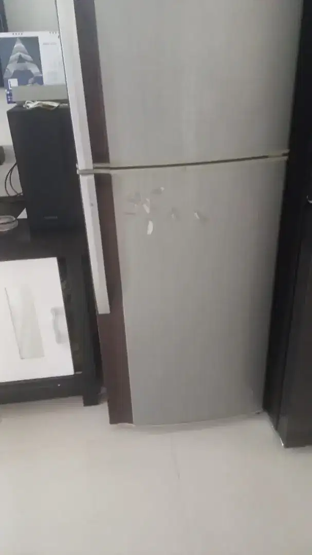 Kulkas 2 Pintu Bekas