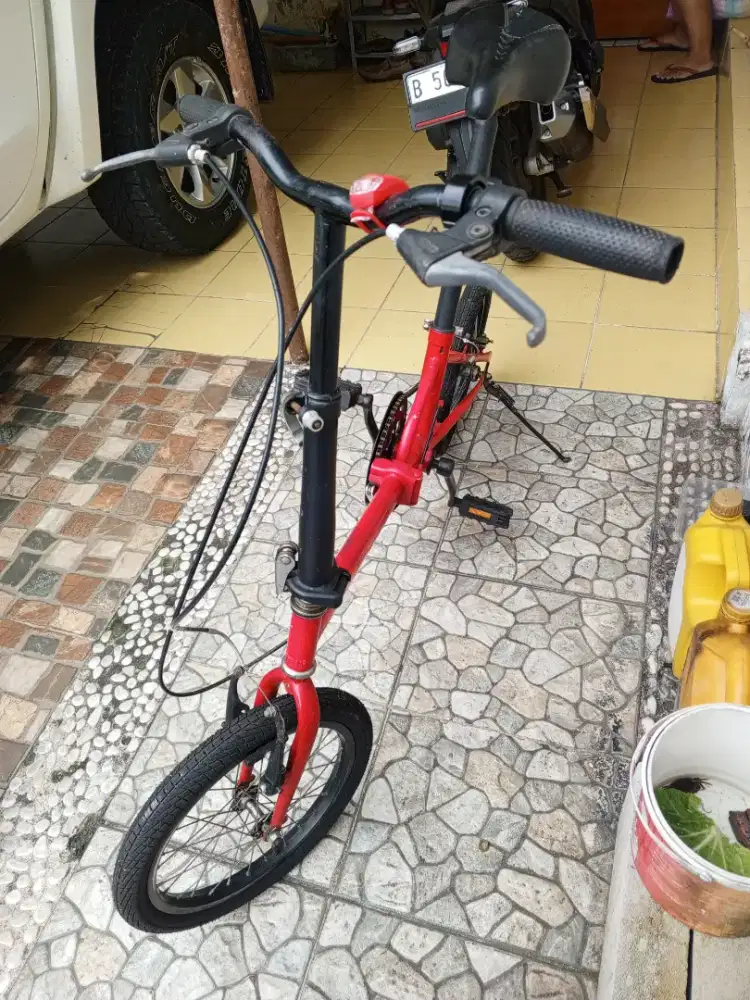Sepeda lipat 16 inchi