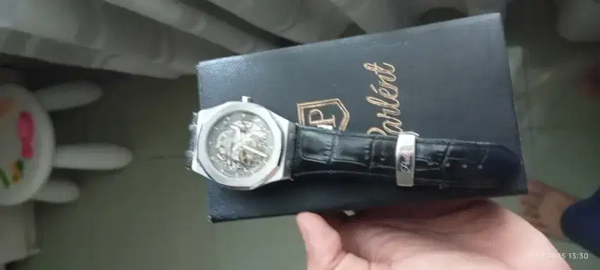 Jam tangan Parlent matic