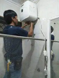 jasa pemasangan waeterhieter di aperteman dan rumah