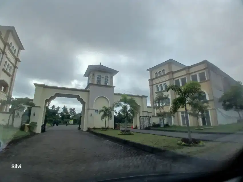 Dikontrakkan rmh cantik 2lt fully furnish di Grand  Kawanua Manado