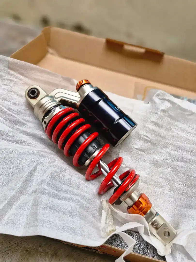 Dijual shock ktc extreme beat fi 300 mm