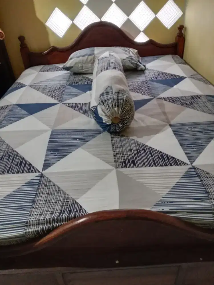 Dijual tmpt tidur + springbed