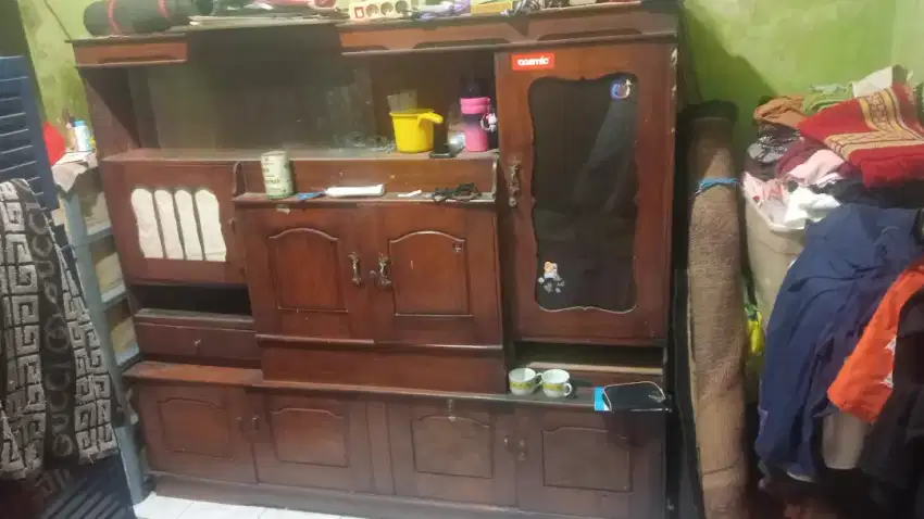 Lemari jati / bopet