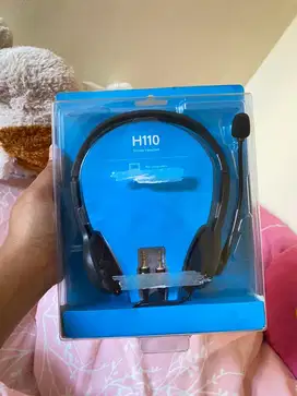 Logitech H110 Headset Stereo dengan Headband Adjustable dan Dual Plug