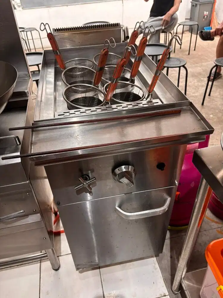 DIJUAL CEPAT REBUSAN MIE 6 LUBANG