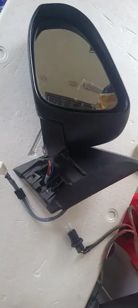 Dijual Kaca spion Calya 2024
