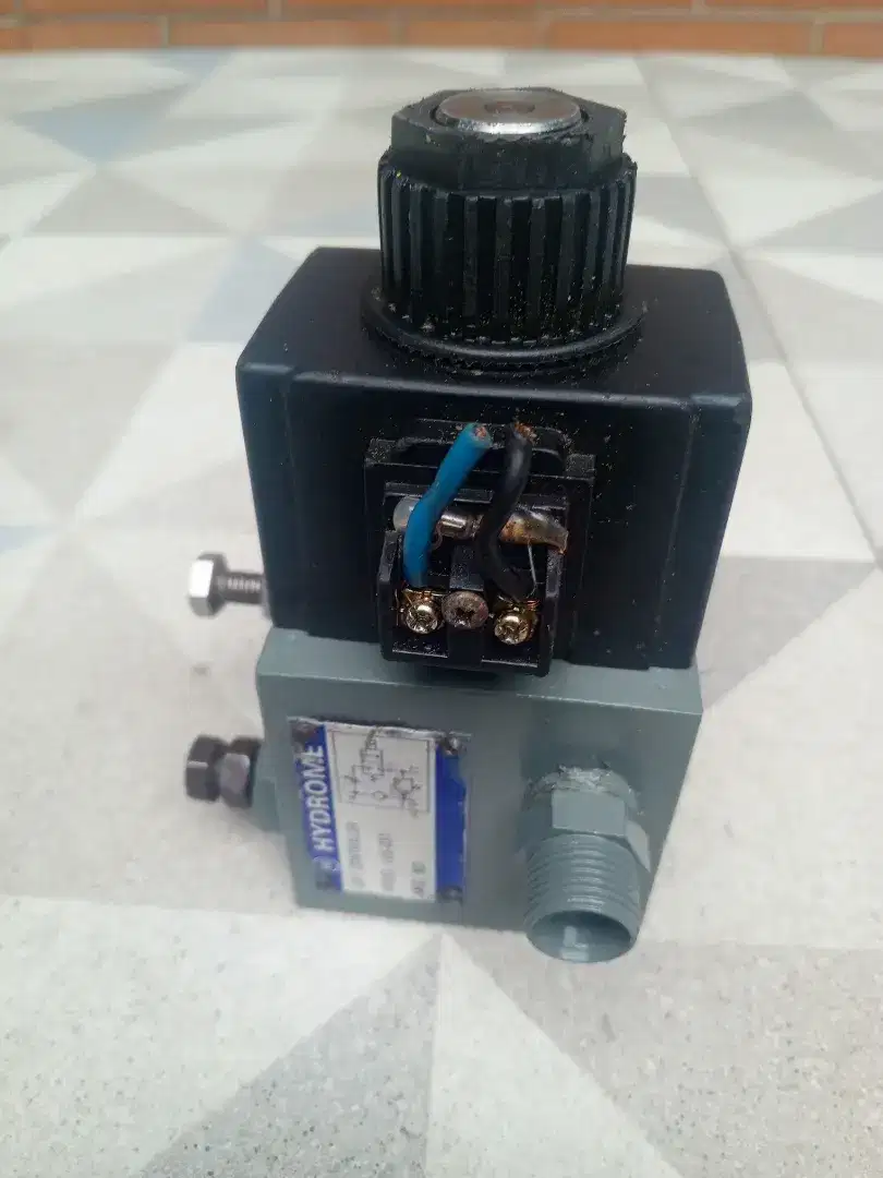 Control liting valve hidrolic  murah