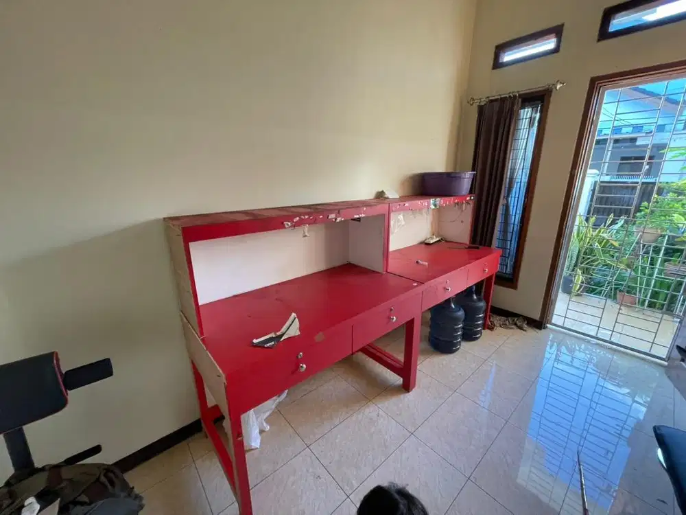 Meja kerja / meja teknisi