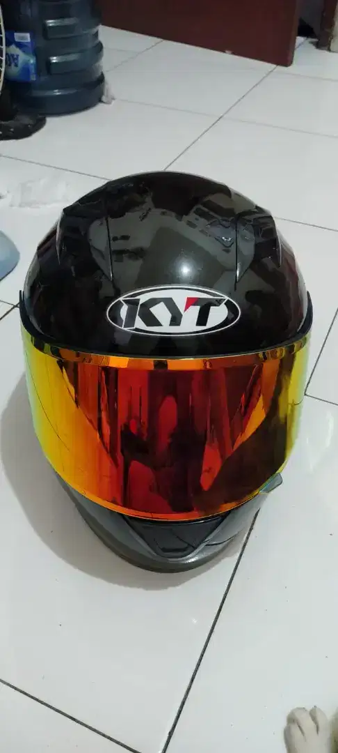 Helm KYT R10 masih oke