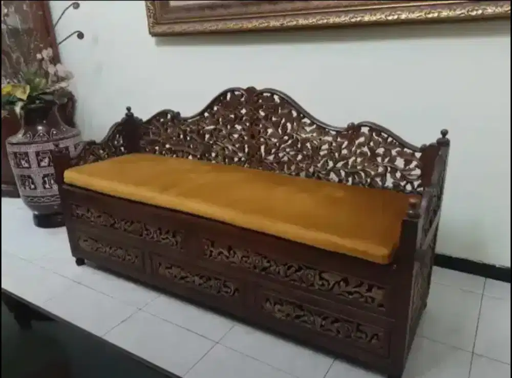 Kursi Sofa Jati Klasik Elegan