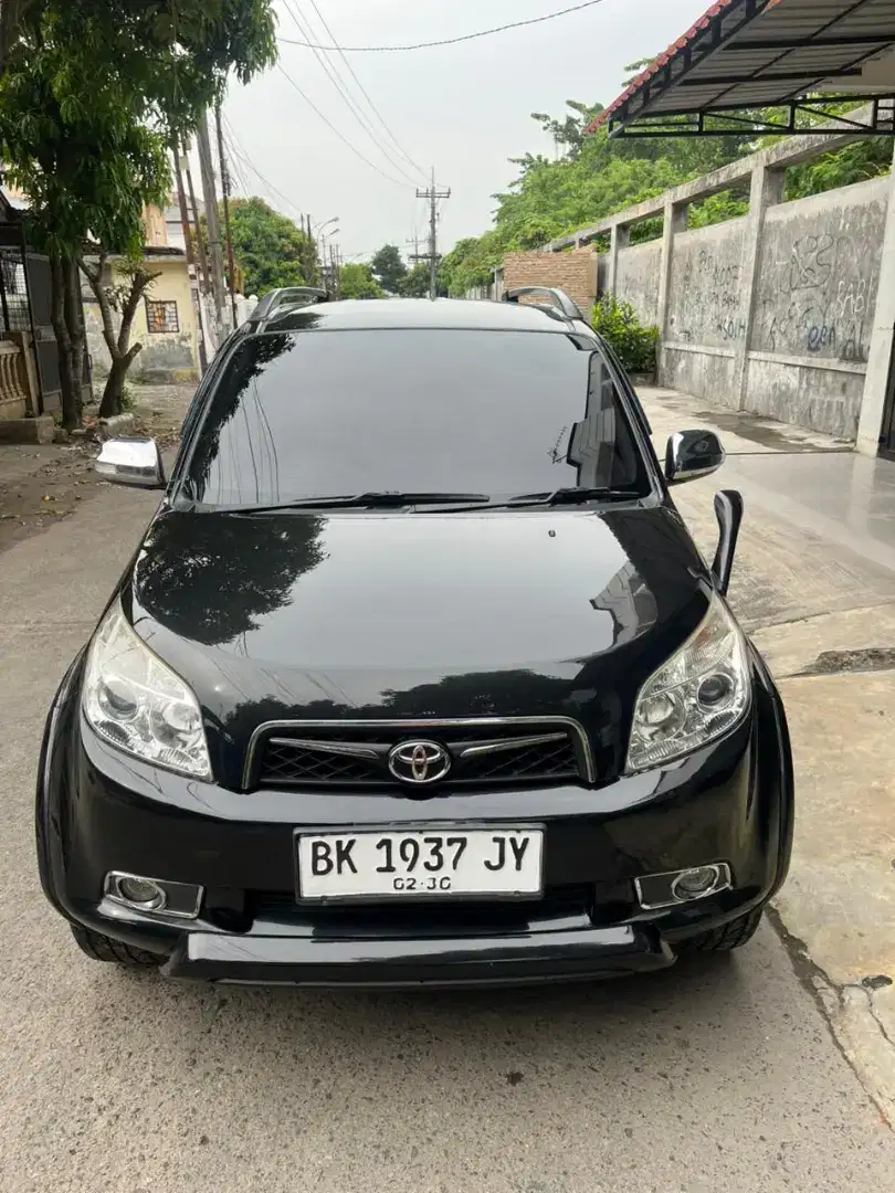 Rush S Manual 2010 Hitam