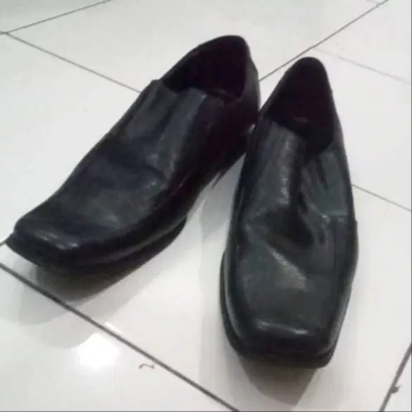 Sepatu Kerja Yongki Komaladi size 45