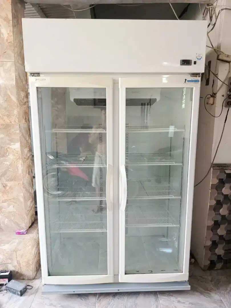 showcase chiller 2 pintu panasonic