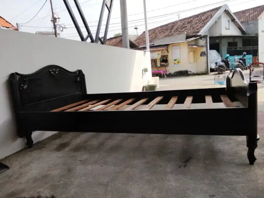 DIPAN TEMPAT TIDUR (Jati)