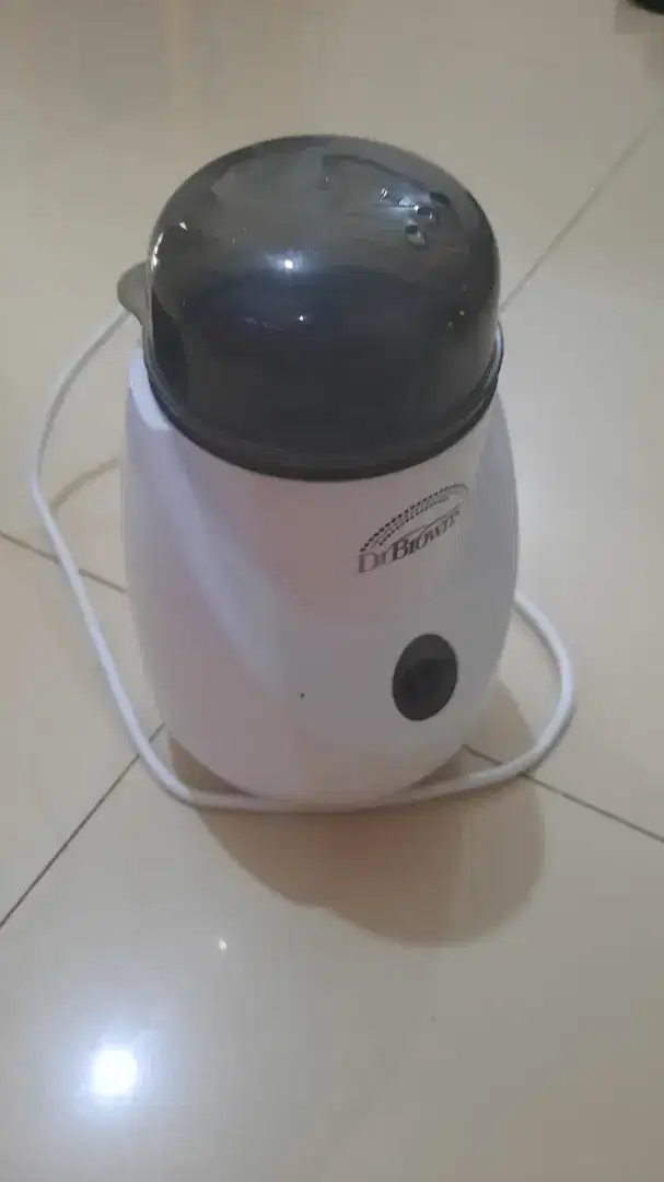 Pemanas dan sterilizer botol bayi Dr. Brown