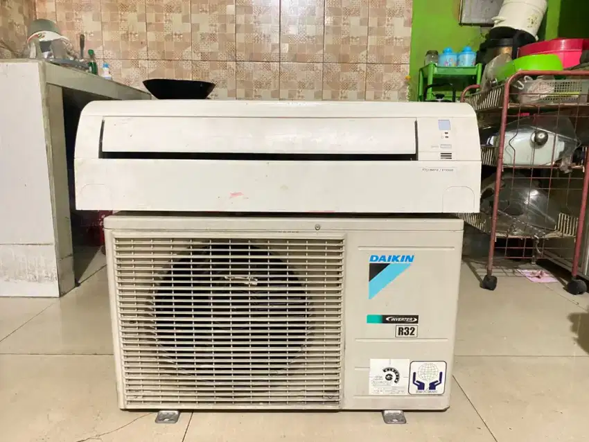 Ac Daikin Inverter 1/2 pk berikut pasang bergaransi