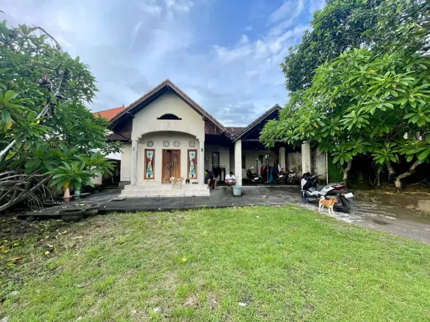Jual cepat tanah bonus rumah kawasan villa, Pandawa,Melasti,GWK badung