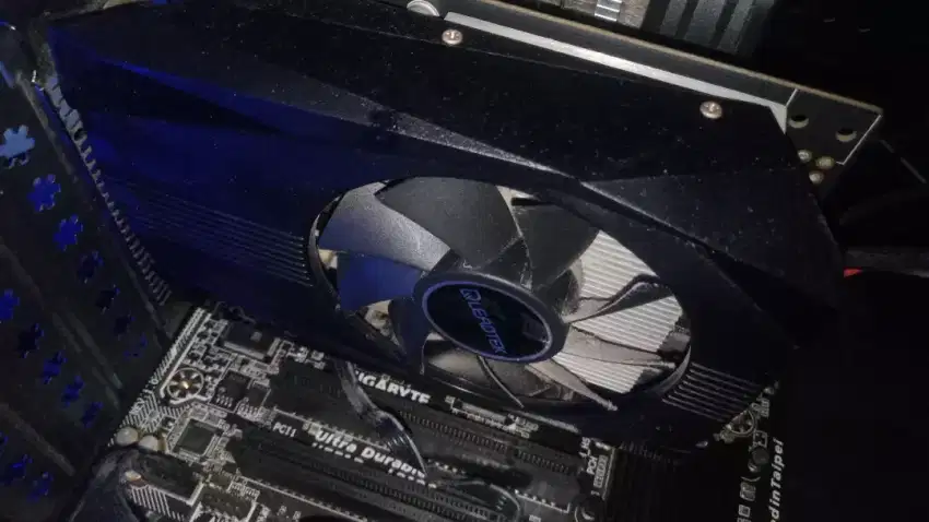 Vga Qleadtek Gtx 1050ti 4gb Ddr5 128bit dan bonus psu
